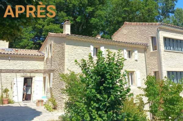 Magnifique transformation en mas provençal par la Pierre d'Uzel à Poet Laval, drome du sud.