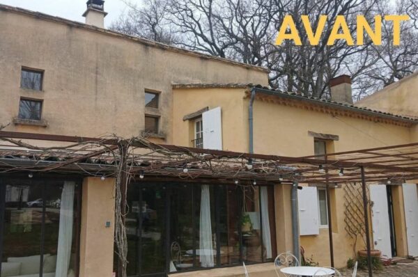 maison avant transformation mas provençal à Poet Laval drome du Sud.